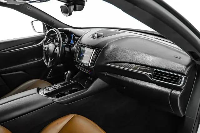 2018 Maserati Levante Standard
