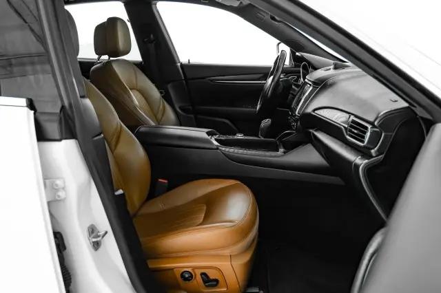 2018 Maserati Levante Standard