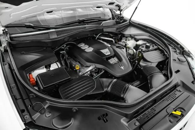 2018 Maserati Levante Standard