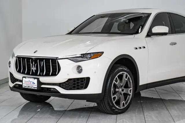 2018 Maserati Levante Standard