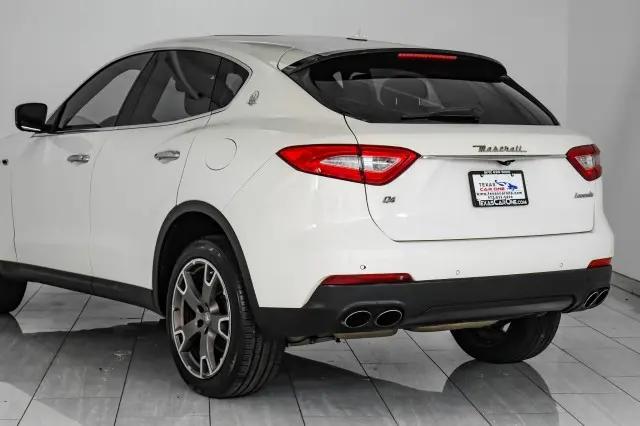 2018 Maserati Levante Standard