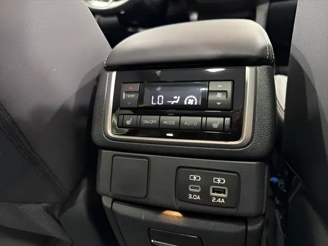 2025 Subaru Ascent Limited 7-Passenger
