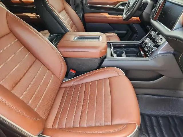 2023 GMC Yukon XL 4WD Denali Ultimate