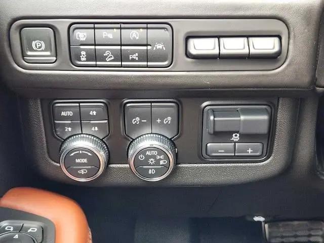 2023 GMC Yukon XL 4WD Denali Ultimate