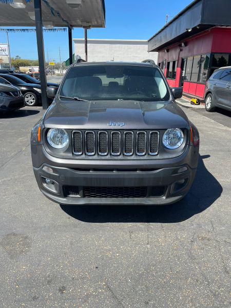 2017 Jeep Renegade Latitude FWD
