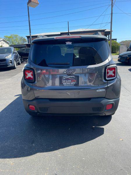 2017 Jeep Renegade Latitude FWD