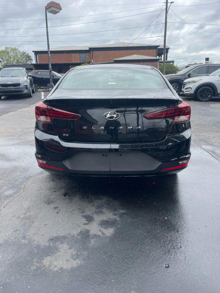 2019 Hyundai Elantra SE