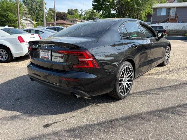 2020 Volvo S60 T5 Momentum
