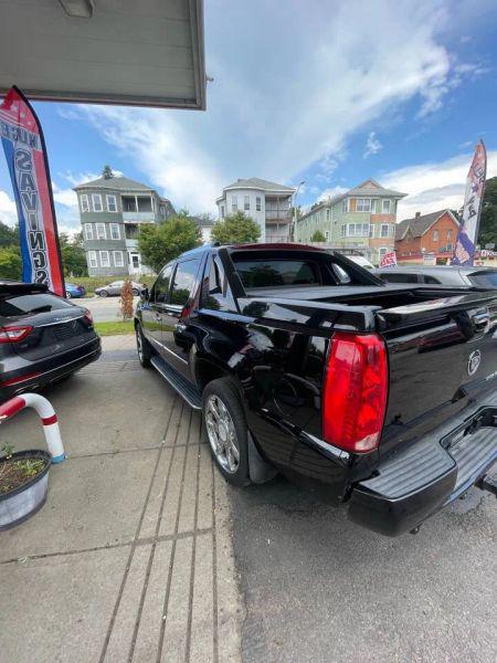 2007 Cadillac Escalade EXT Standard