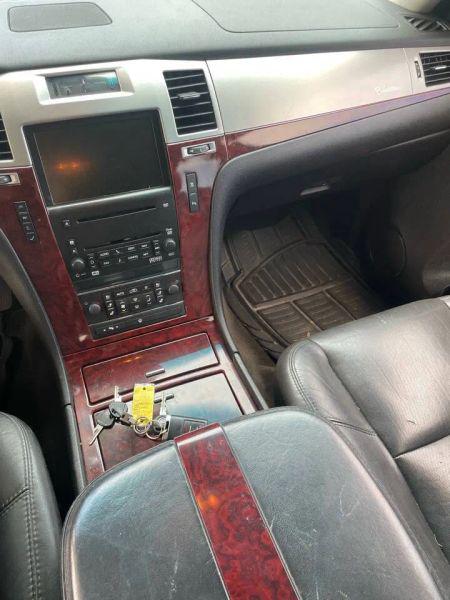 2007 Cadillac Escalade EXT Standard