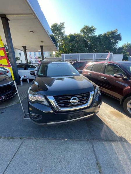 2017 Nissan Pathfinder Platinum