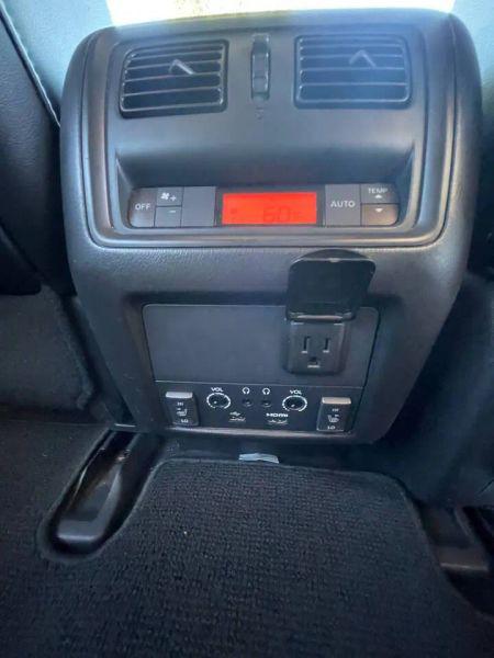 2017 Nissan Pathfinder Platinum