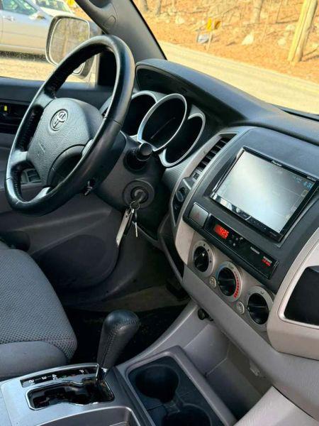 2010 Toyota Tacoma Base V6