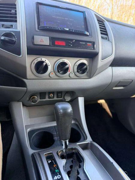 2010 Toyota Tacoma Base V6