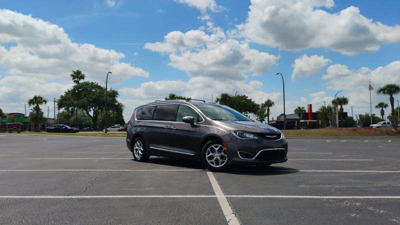 2020 Chrysler Pacifica Limited for sale in Orlando, FL
