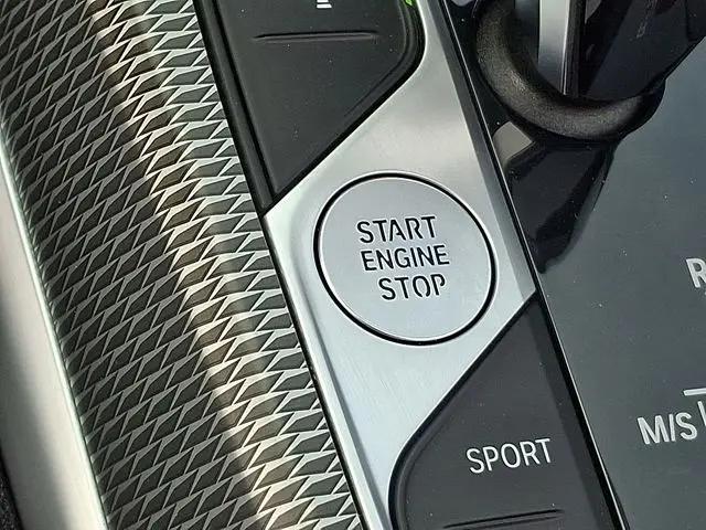 2021 BMW M4 M440i