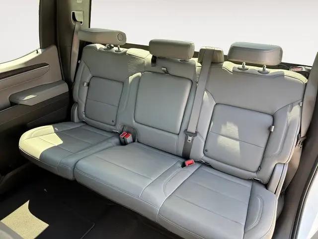 2024 GMC Sierra 1500 2WD Crew Cab Short Box SLT