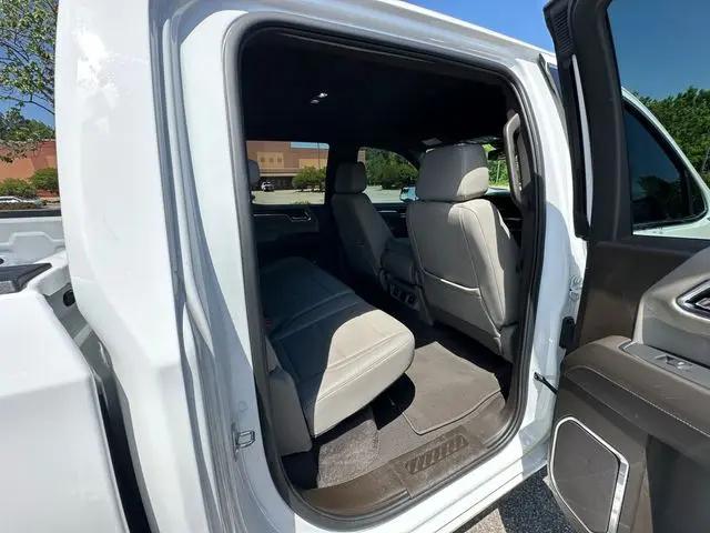 2024 GMC Sierra 1500 2WD Crew Cab Short Box SLT