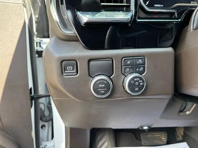 2024 GMC Sierra 1500 2WD Crew Cab Short Box SLT