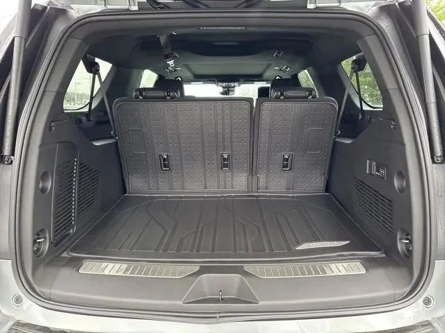 2026 Chevrolet Suburban Premier, 4WD