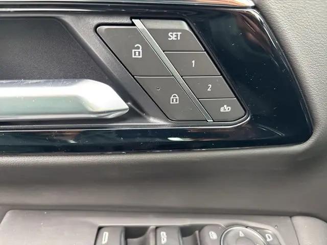 2026 Chevrolet Suburban Premier, 4WD