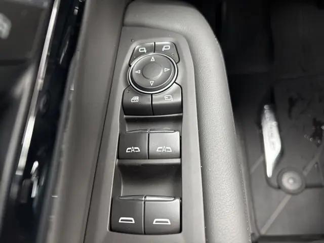2026 Chevrolet Suburban Premier, 4WD
