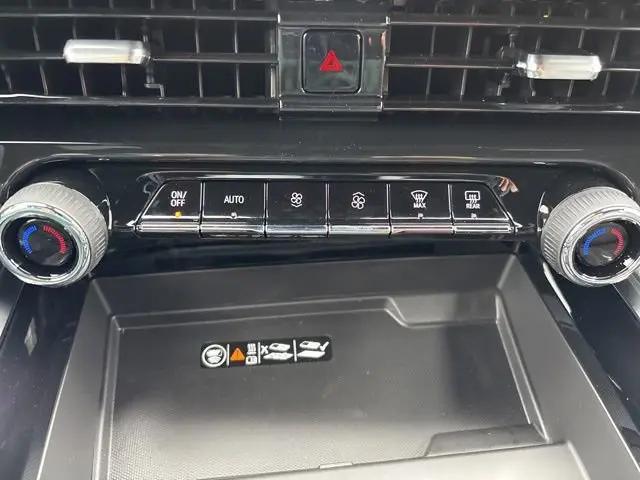 2026 Chevrolet Suburban Premier, 4WD
