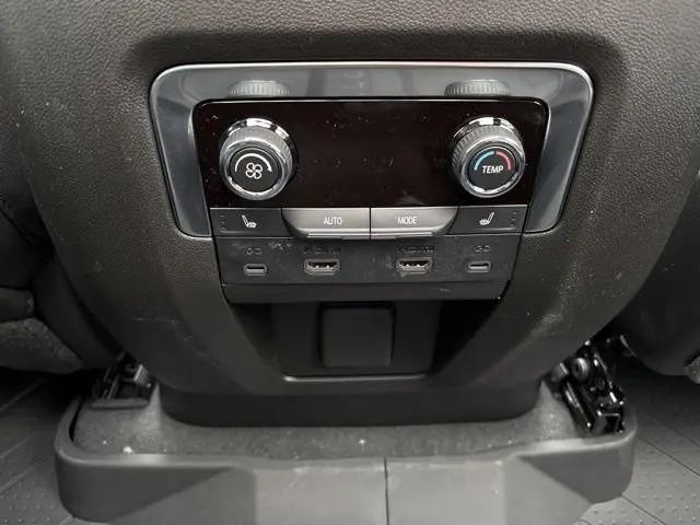 2026 Chevrolet Suburban Premier, 4WD