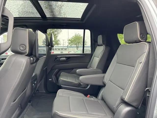 2026 Chevrolet Suburban Premier, 4WD