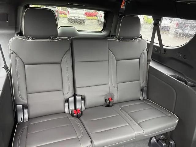 2026 Chevrolet Suburban Premier, 4WD