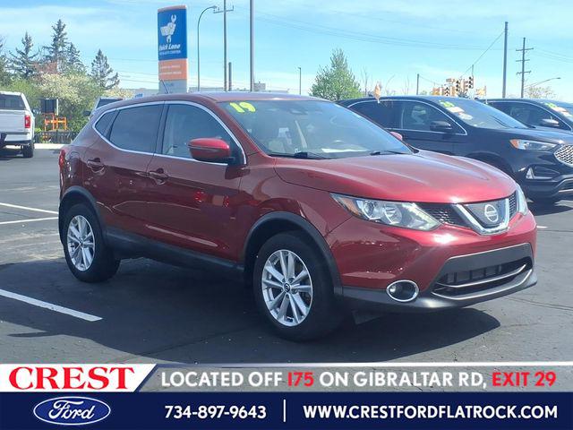 2019 Nissan Rogue Sport S for sale in Flat Rock, MI
