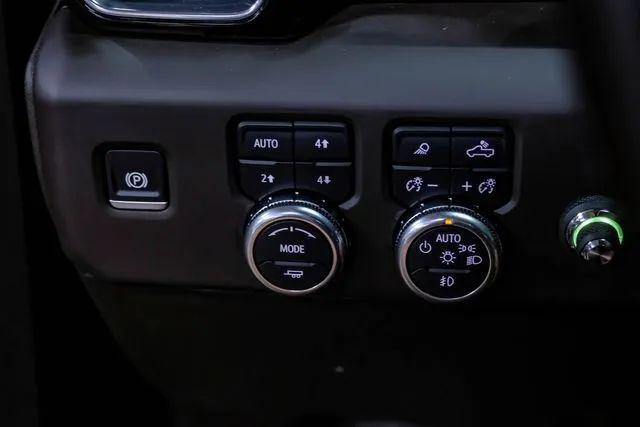 2024 GMC Sierra 2500HD 4WD Crew Cab Long Bed Denali