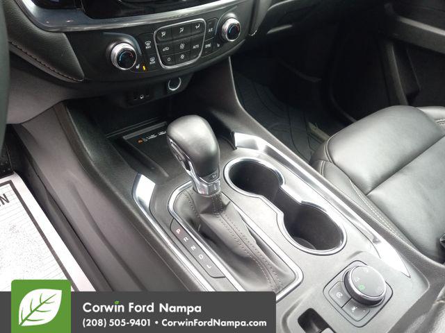 2023 Chevrolet Traverse AWD LT Leather