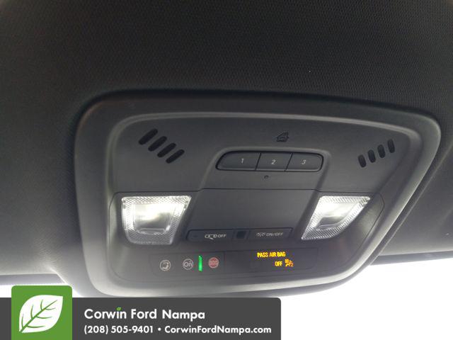 2023 Chevrolet Traverse AWD LT Leather