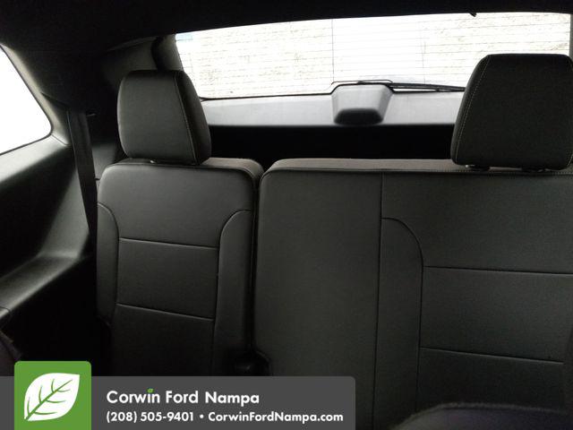 2023 Chevrolet Traverse AWD LT Leather