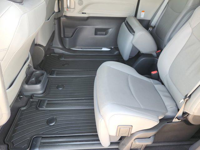2023 Toyota Sienna Limited