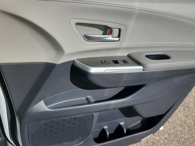 2023 Toyota Sienna Limited