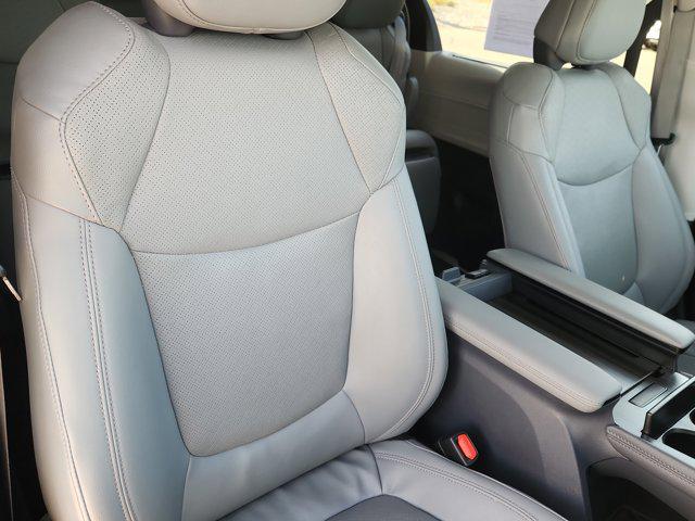 2023 Toyota Sienna Limited