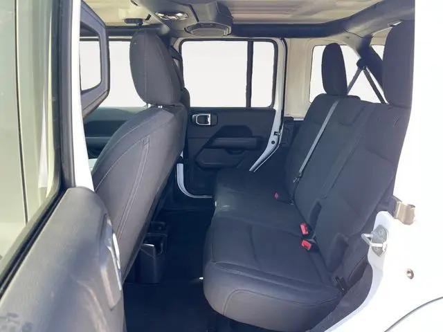 2022 Jeep Wrangler Unlimited Sahara 4x4
