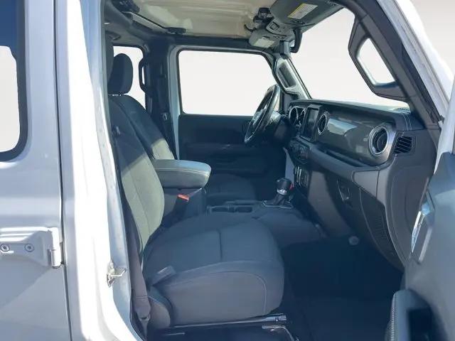 2022 Jeep Wrangler Unlimited Sahara 4x4