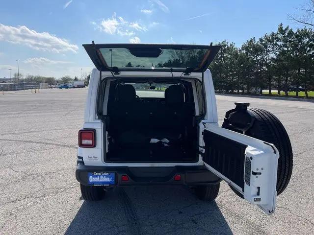2022 Jeep Wrangler Unlimited Sahara 4x4