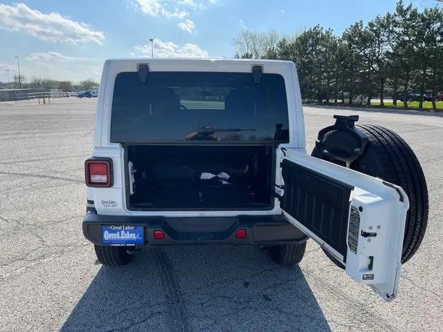 2022 Jeep Wrangler Unlimited Sahara 4x4