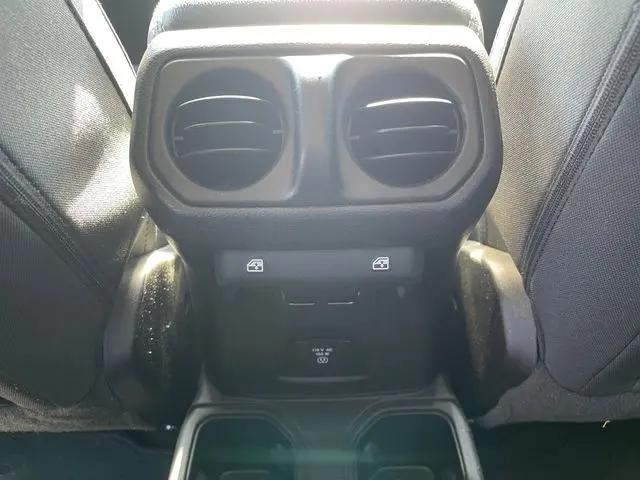 2022 Jeep Wrangler Unlimited Sahara 4x4