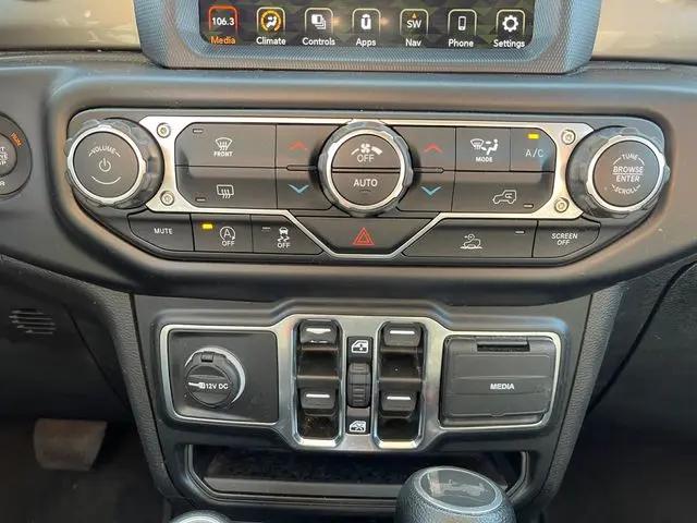 2022 Jeep Wrangler Unlimited Sahara 4x4