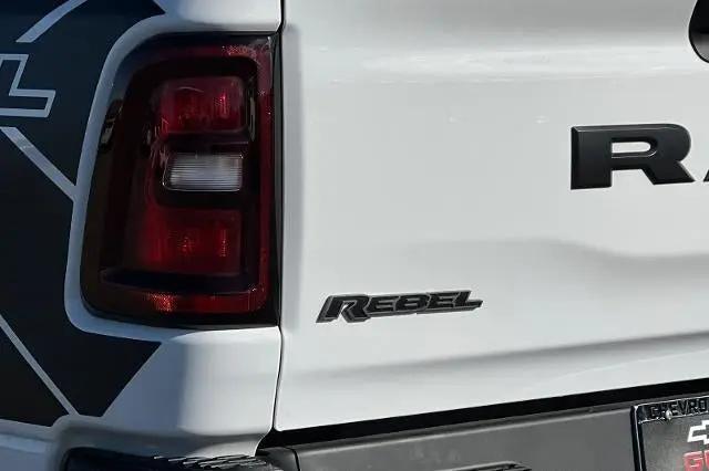 2026 Ram 1500 Rebel Crew Cab 4x4 5'7" Box