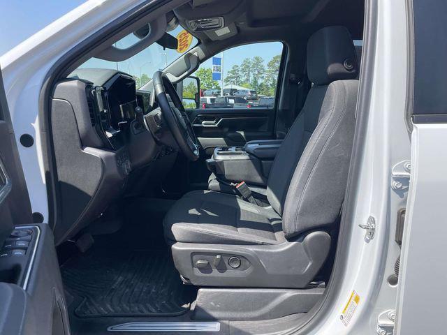 2025 Chevrolet Silverado 2500HD 4WD Crew Cab Standard Bed LT