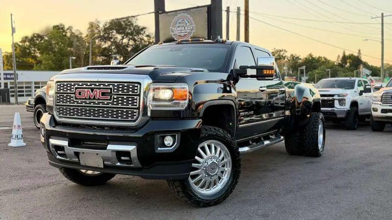 2019 GMC Sierra 3500HD Denali