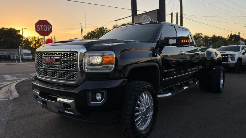 2019 GMC Sierra 3500HD Denali