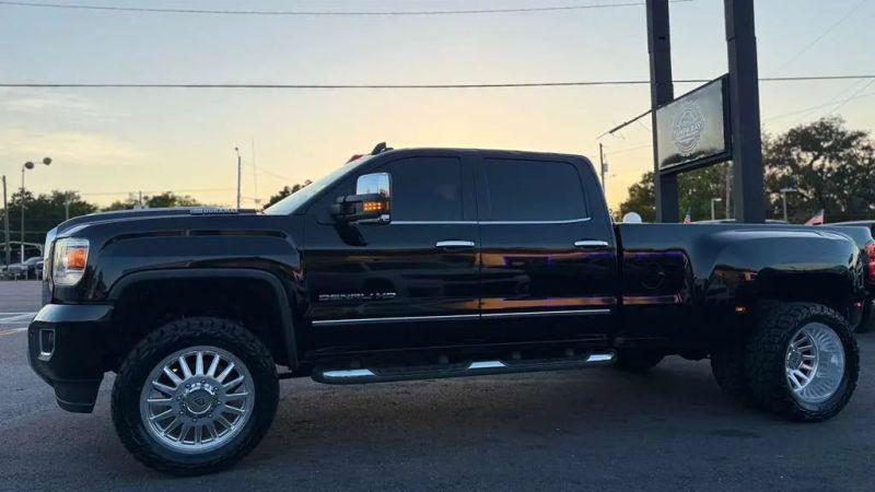 2019 GMC Sierra 3500HD Denali