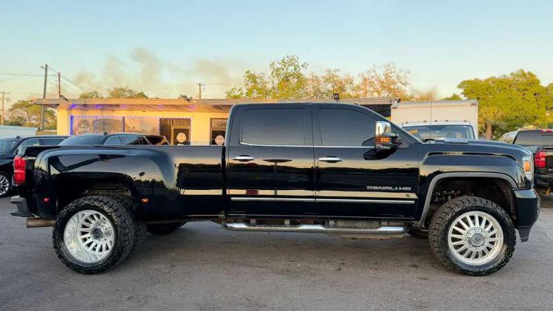 2019 GMC Sierra 3500HD Denali